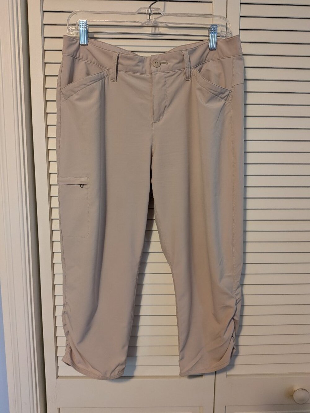 Eddie Bauer athletic capris